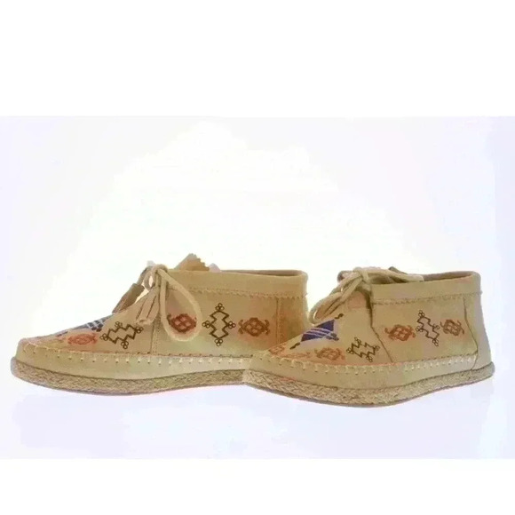 NIB TOMS Reed Yellow Suede Embroidered Women's Palmera Chukka Booties Sz 6.5 $99 - Picture 4 of 6